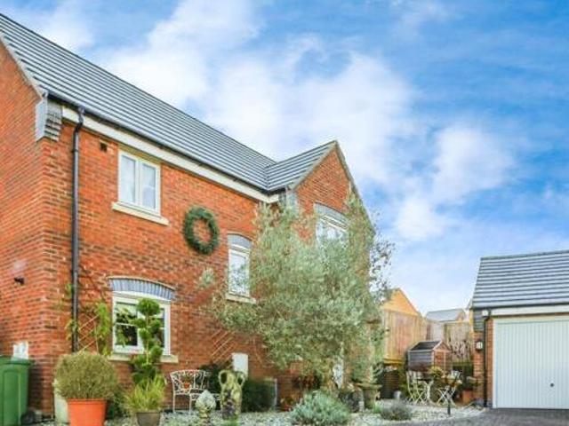 House for sale in Elmfield, Leicestershire