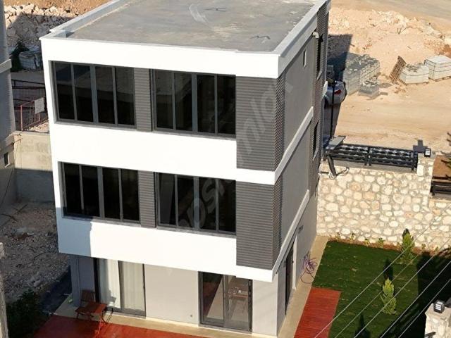 Silifke, Mersin içerisinde satılık Villa
