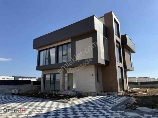 Kavaklı İstiklal Mahallesi, Silivri içerisinde satılık Villa