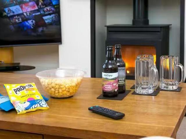 Apartment for rent in Bangor, Wales