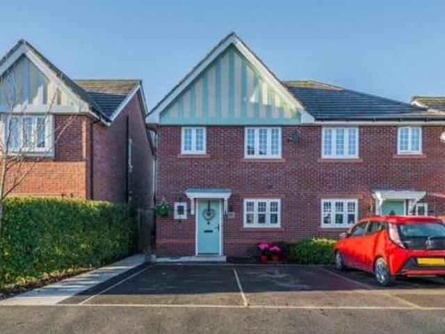 House for sale in Moss Rose, Macclesfield
