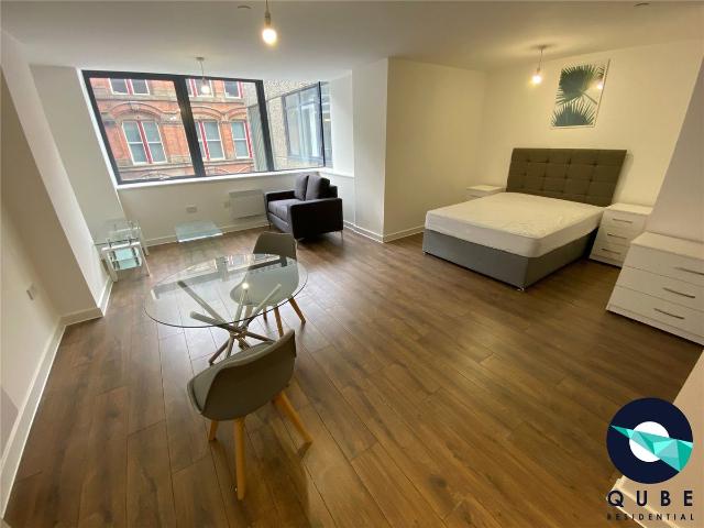Studio for rent in Calderstones