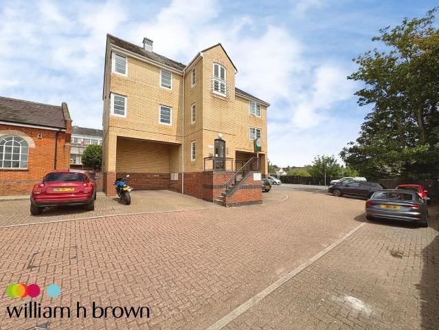Apartment for rent in Bocking, Chipping Hill