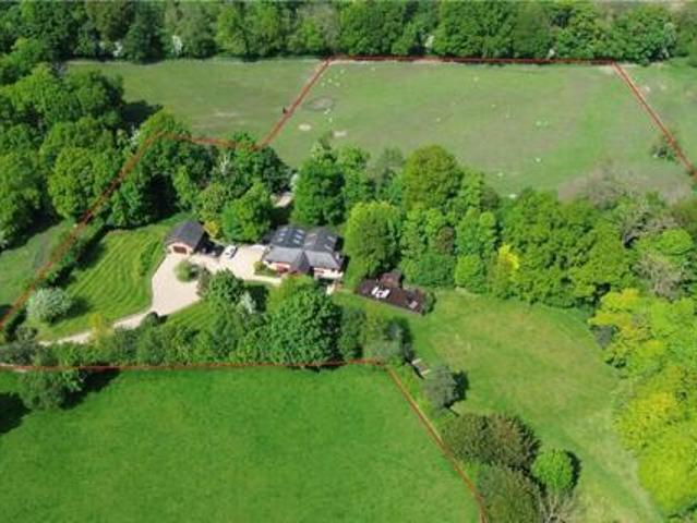 House for sale in Darfield, South Yorkshire