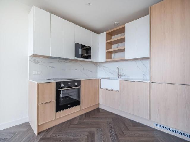 Apartment for rent in West Hendon, The Hyde