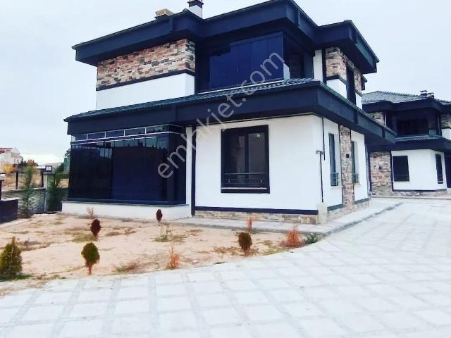 Selçuklu, Konya içerisinde satılık Villa