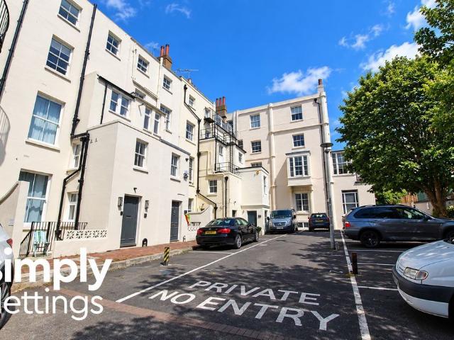 Studio for rent in Brunswick, Brighton & Hove