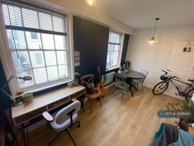 Apartment for rent in Brunswick, Brighton & Hove