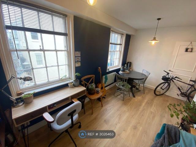 Apartment for rent in Brunswick, Brighton & Hove