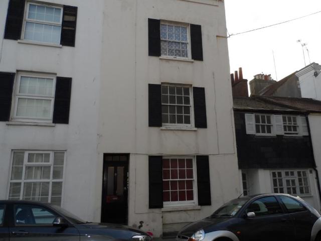 Apartment for rent in Brunswick, Brighton