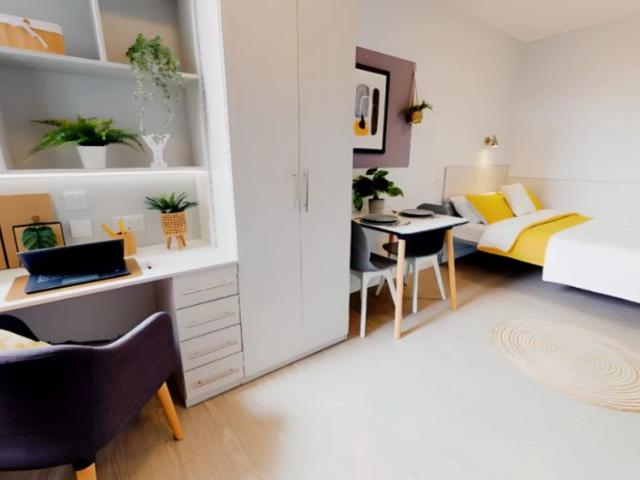 Room for rent in Haddon, East Midlands