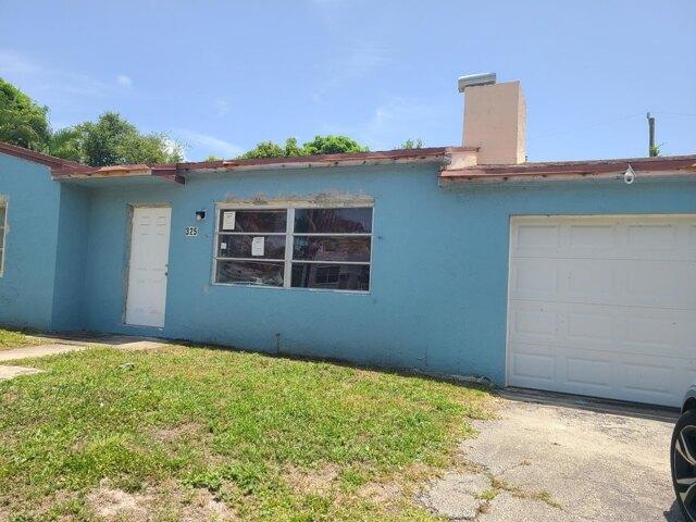 House for sale in Riviera Beach