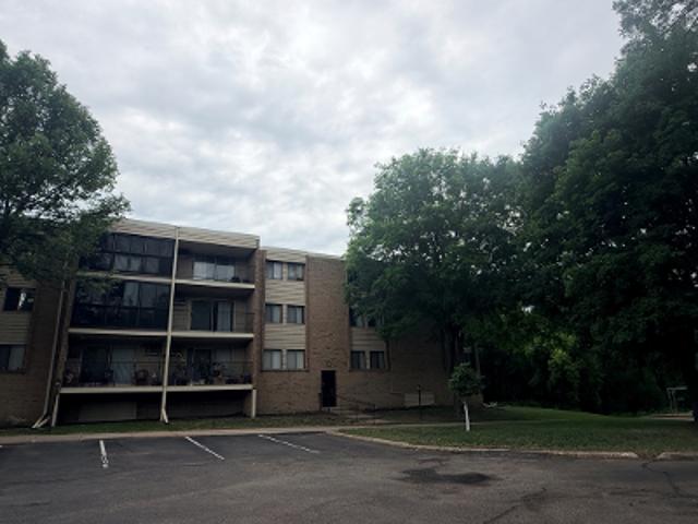 Condo for sale in Eagan, Minnesota