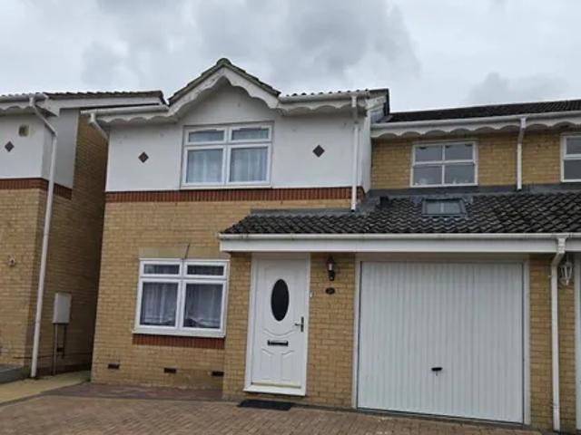 Room for rent in Thamesmead, Isle Of Man
