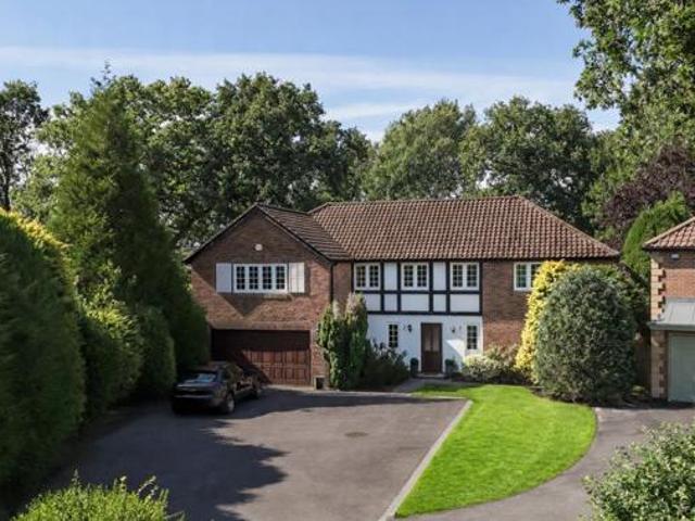 House for sale in Lyons, Greater London