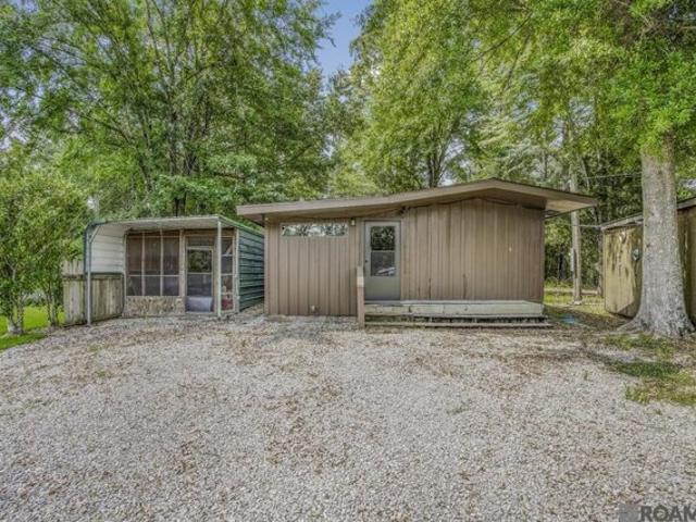 House for sale in Crosby