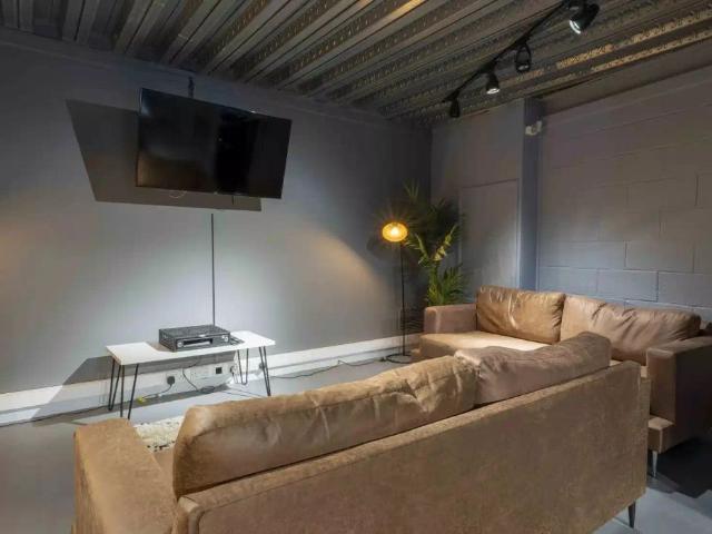Room for rent in Calthorpe Fields, West Midlands