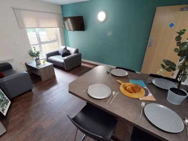 Room for rent in Folly Hall, Kirklees
