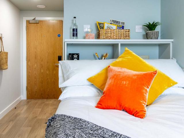 Apartment for rent in Hyde Park, West Yorkshire