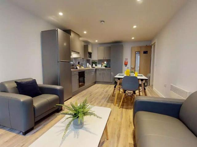 Room for rent in Hillfields, West Midlands