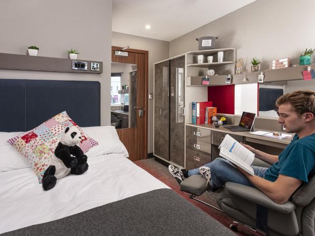 Room for rent in Haddon, East Midlands