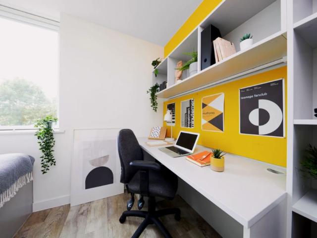 Room for rent in Harestock, Hampshire