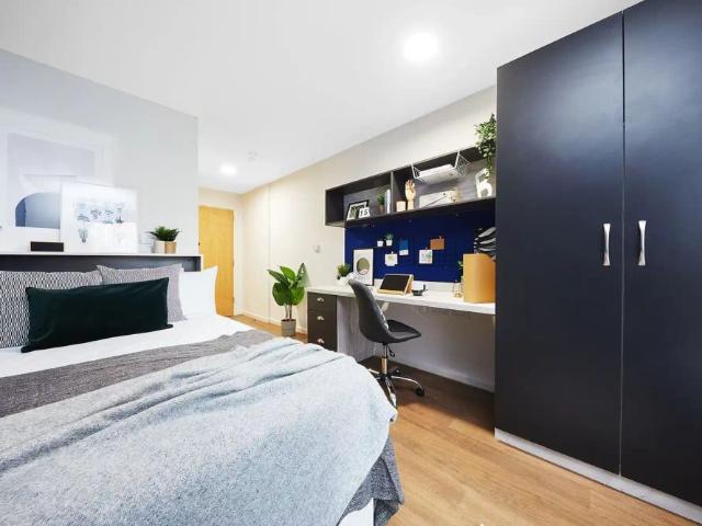 Room for rent in Northgate Village, Two Mills