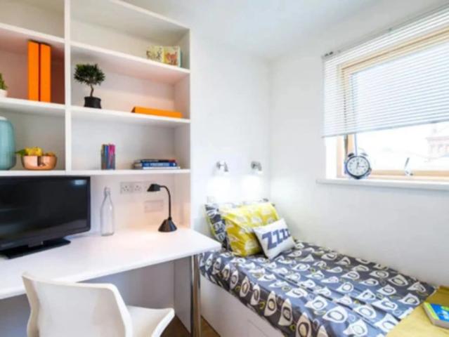 Room for rent in Dulwich Village, Greater London