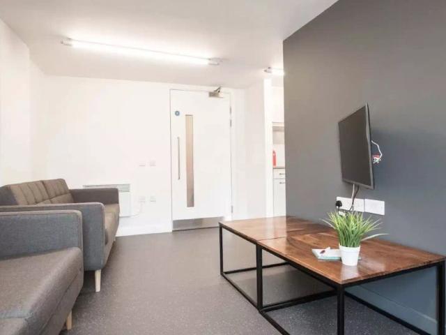 Room for rent in Lower Stoke, Coventry