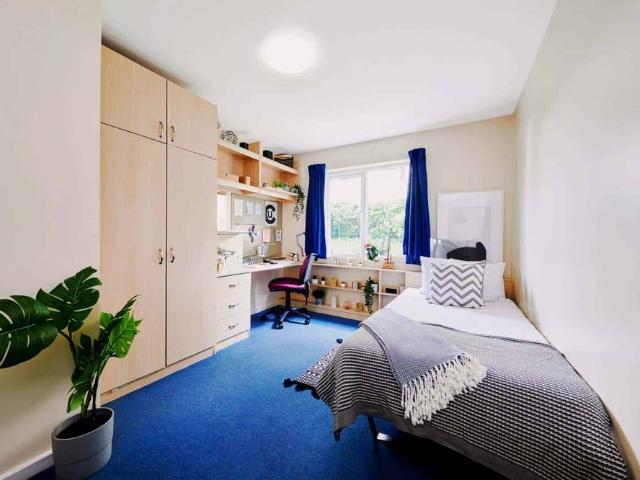 Room for rent in Gloucester, Isle Of Man