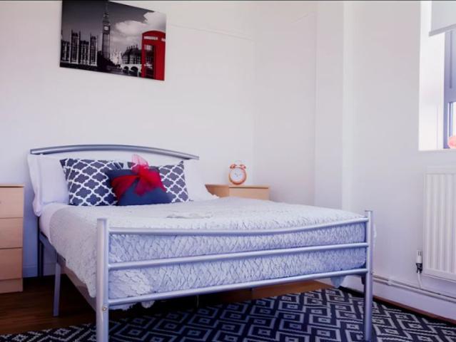 Room for rent in Canada Water, Greater London