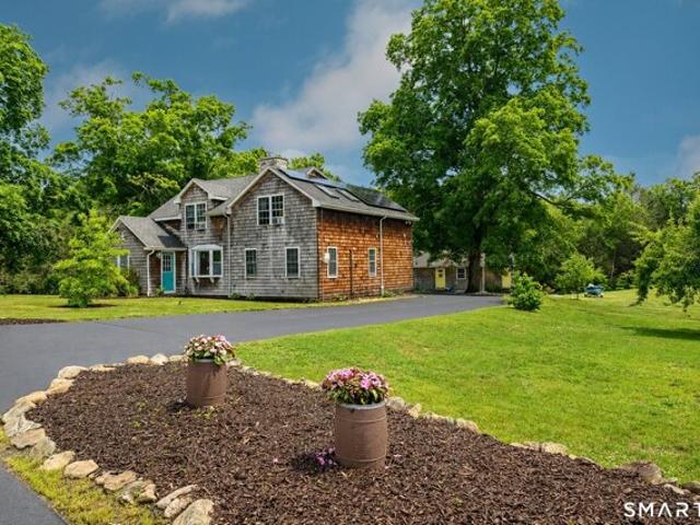 House for sale in East Lyme, Connecticut