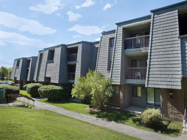 Apartment for rent in Silver Springs, Calgary