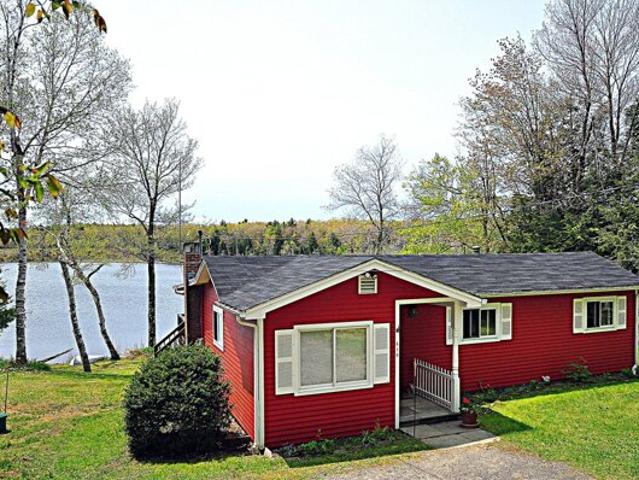 House for sale in Becket, Berkshire County