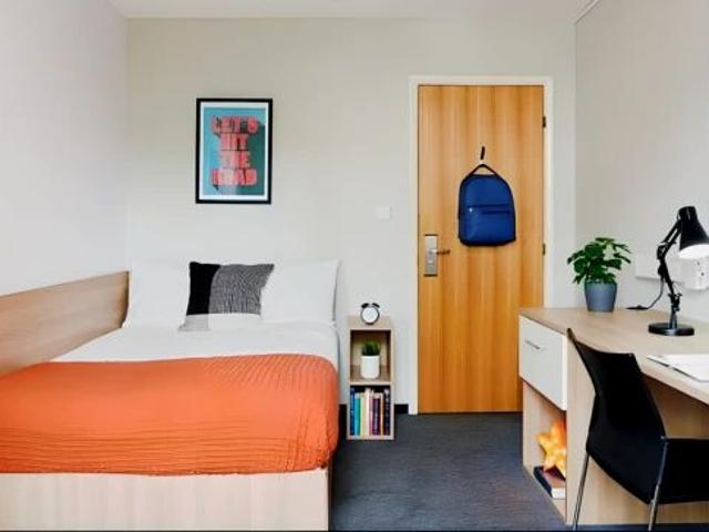 Room for rent in Redcliffe, Feckenham