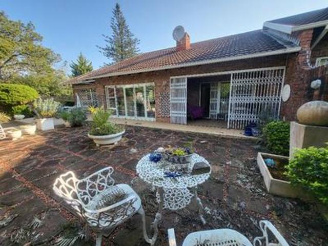 Townhouse for sale in Port Elizabeth, Eastern Cape