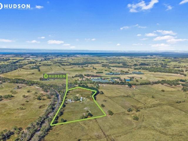 Cottage for sale in Heywood, Victoria