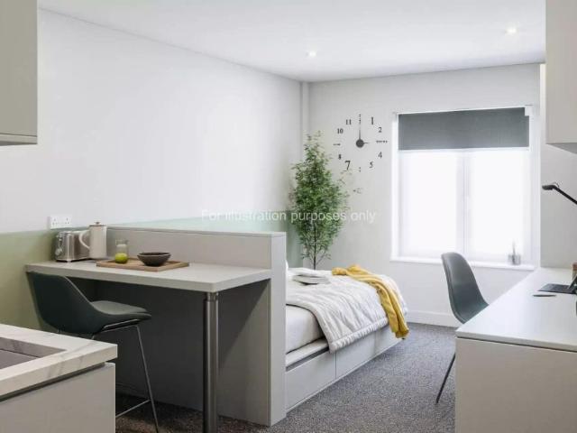 Studio for rent in Stoke, Stoke-on-Trent