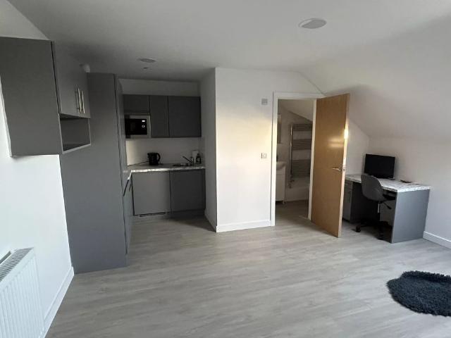 Studio for rent in Old Trafford, Trafford