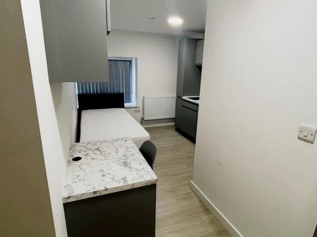 Studio for rent in Old Trafford, Trafford Park