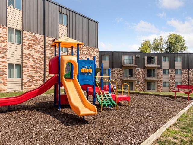Apartment for rent in Beaver Lake, Maplewood