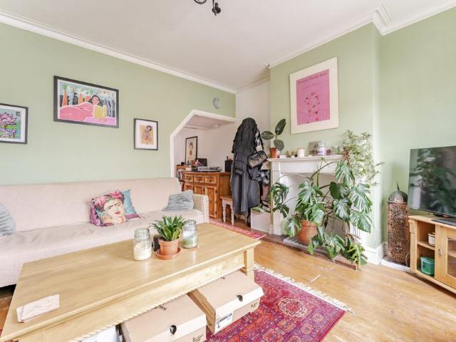 House for rent in Lakenham, East Bank