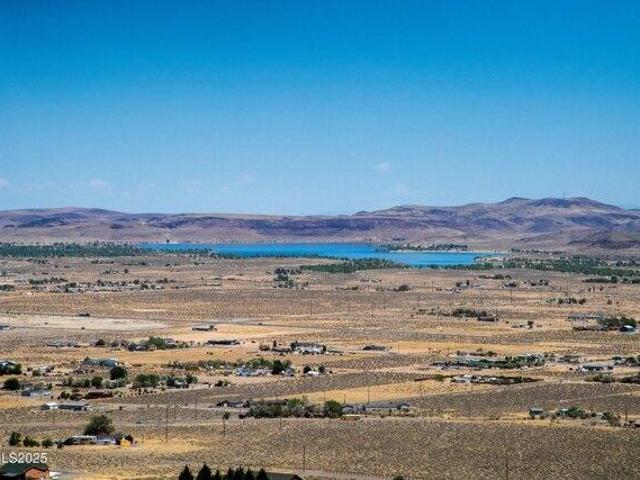Land for sale in Silver Springs, Nevada