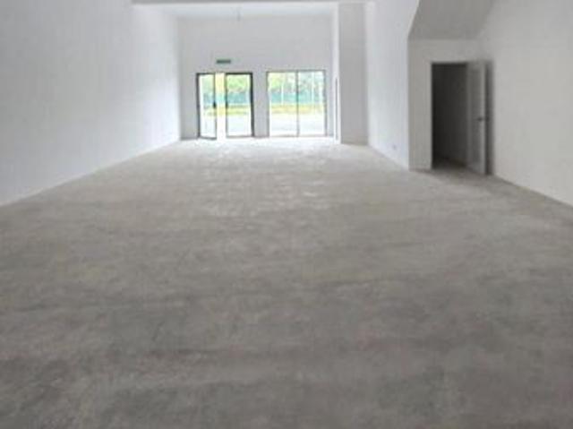 Shop for rent in Kajang, Langat
