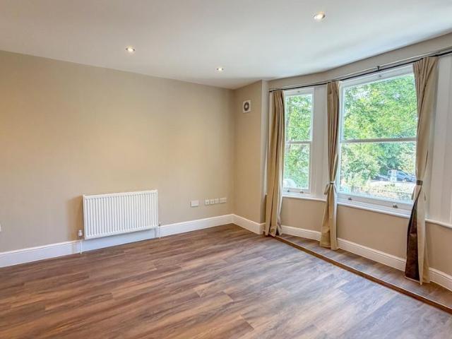 Apartment for rent in London Borough of Enfield, Greater London