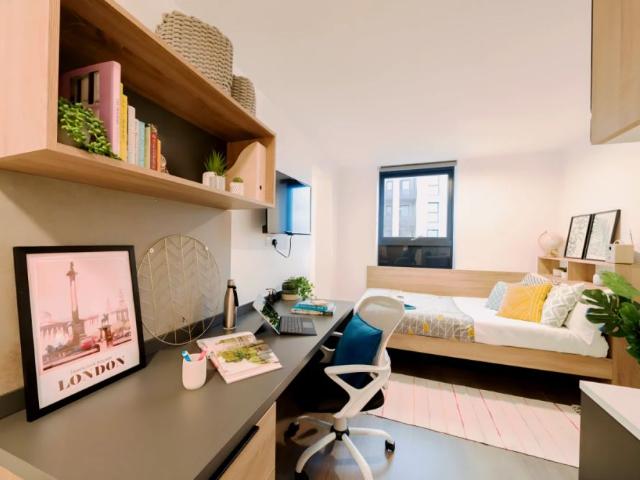 Studio for rent in Hale End, Greater London
