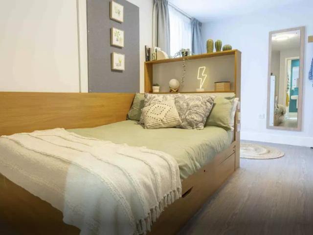 Studio for rent in Round Hill, Brighton & Hove