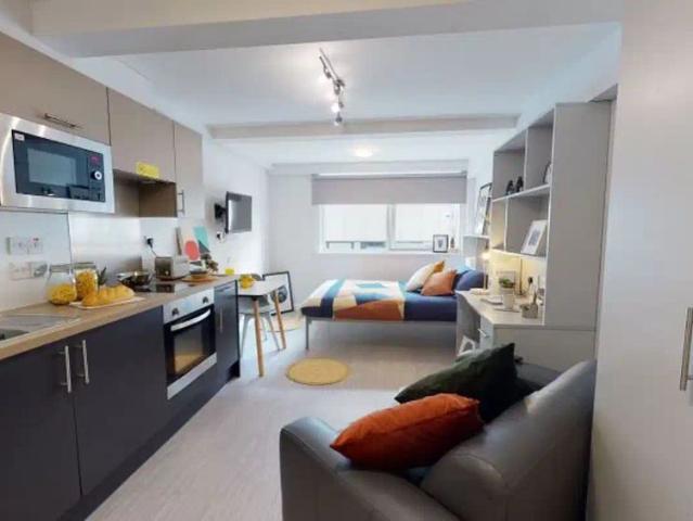 Studio for rent in City Centre, South Yorkshire