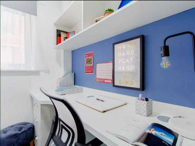 Studio for rent in Calton, Scotland