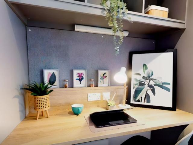 Studio for rent in Leylands, West Yorkshire
